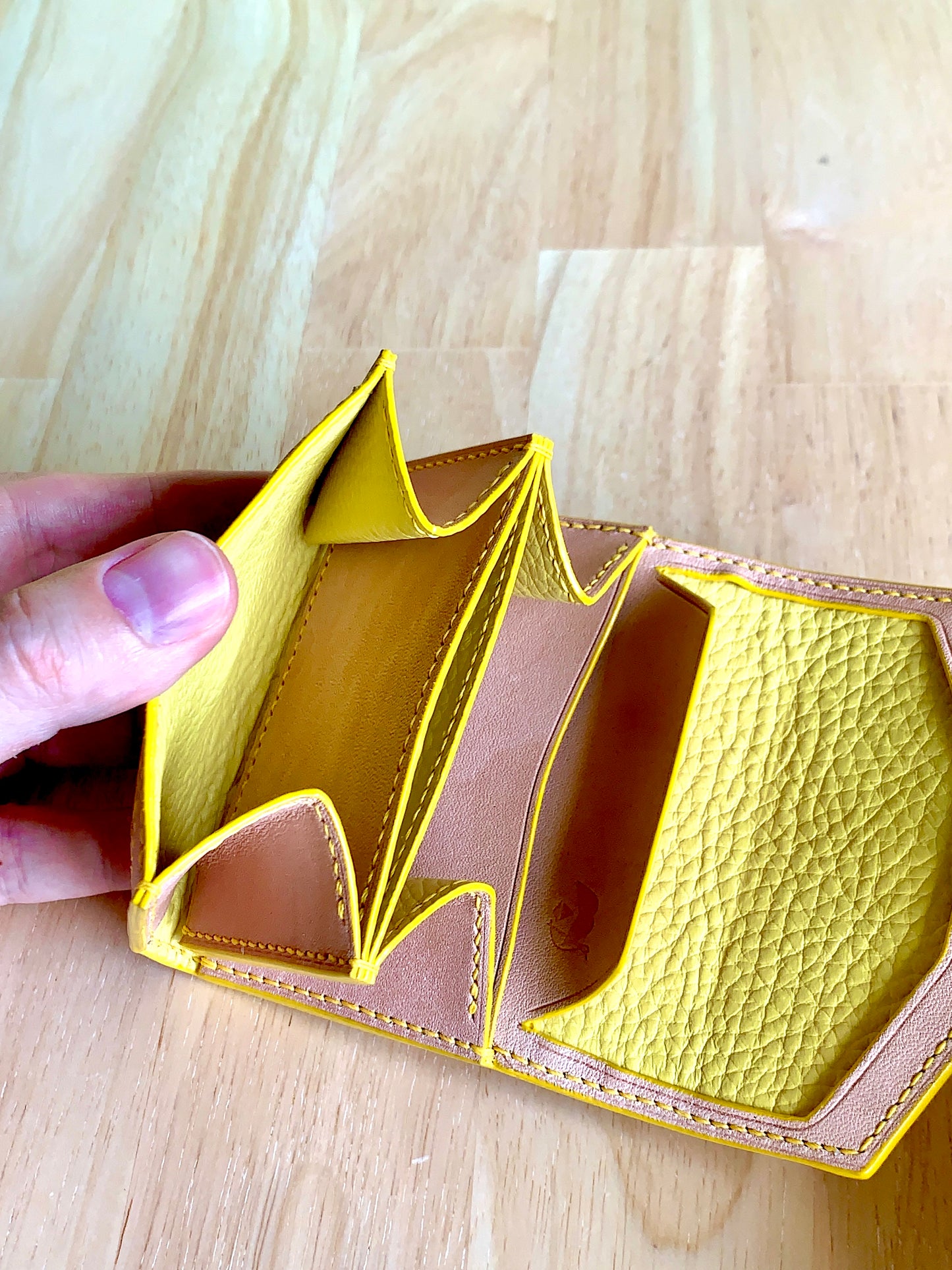 『Sand Beach』ステンドグラスレザーミニ財布