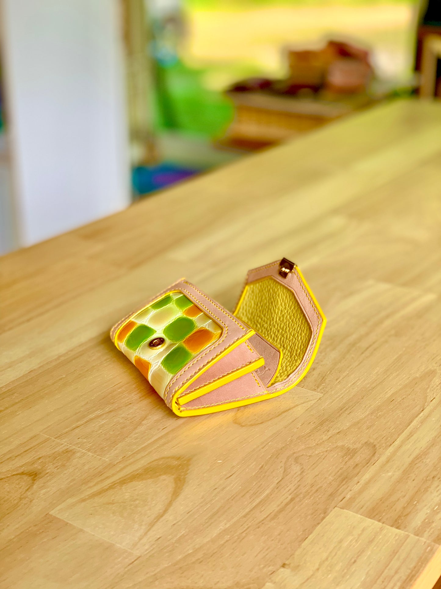 『Sand Beach』ステンドグラスレザーミニ財布