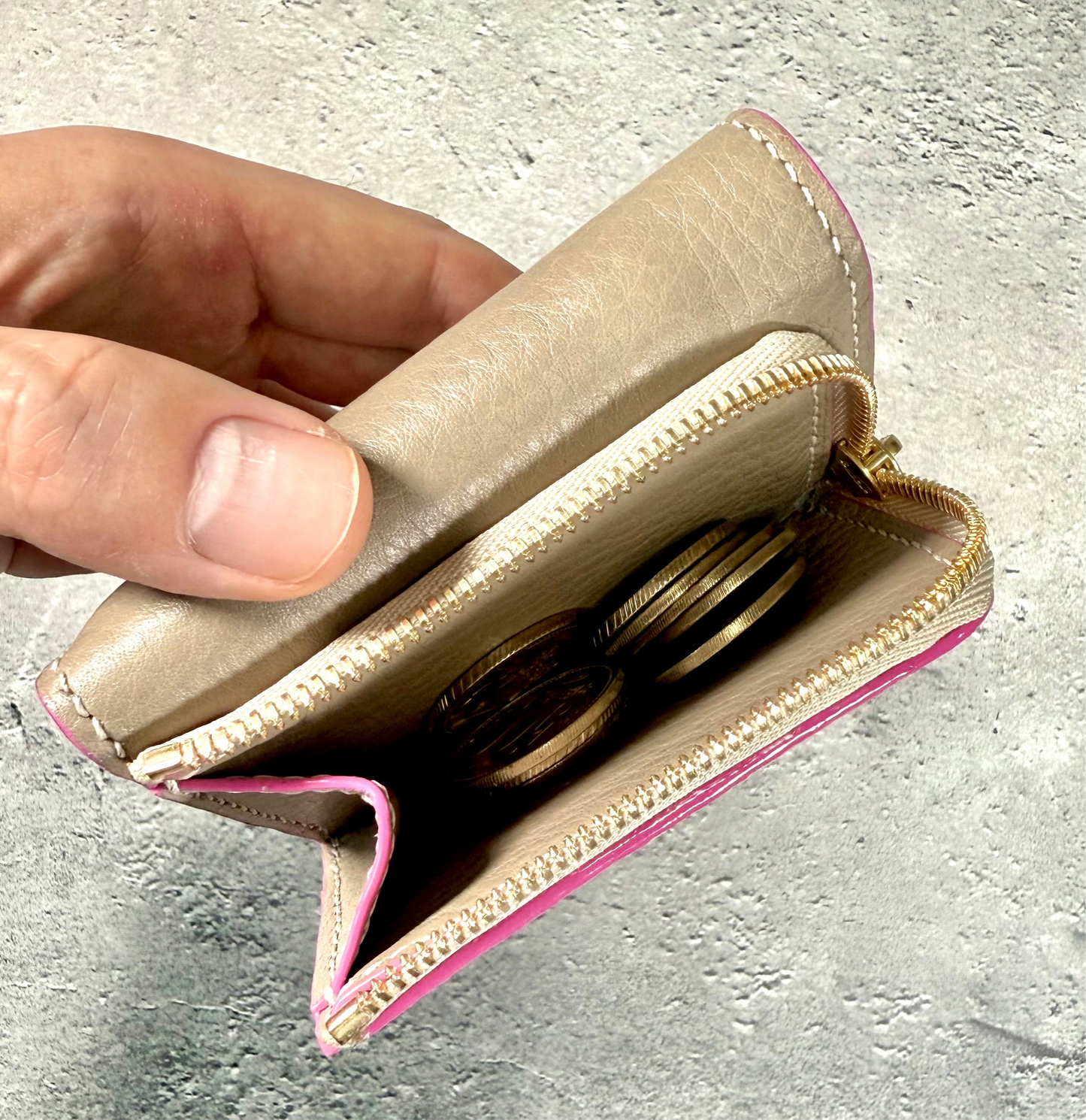 【受注製作】選べるコバカラーの三つ折り財布(レザー:グレー)